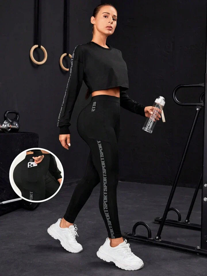 Running Letter Graphic Crop Sports Sweatshirt & Leggings
