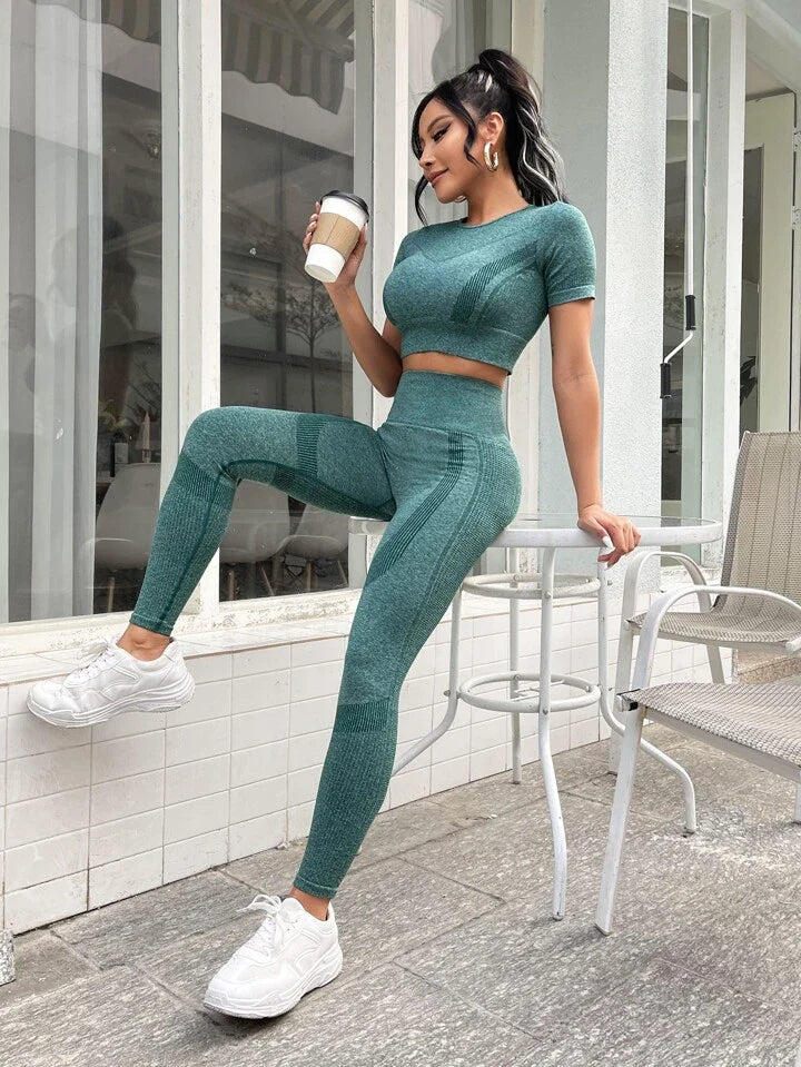 A & S 2pcs Seamless High Stretch Yoga Set Sports Suit Ribbed Top Scrunch Butt